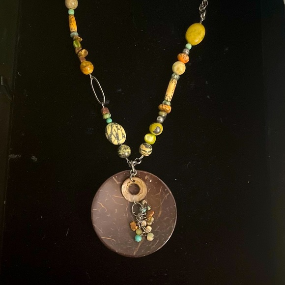 Silpada N1855 Reversible Kabkaban Howlite Coco Wood Bead Shell Necklace - Picture 1 of 10